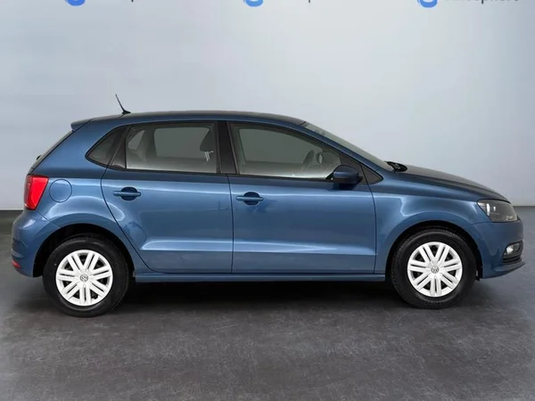 VOLKSWAGEN Polo (2017) — foto 23 van 28