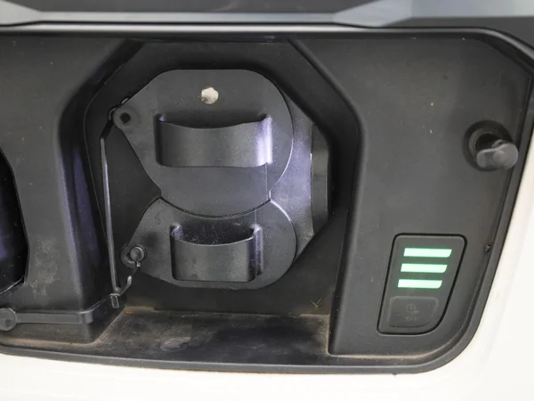 Kia Niro (2024) — foto 31 van 47