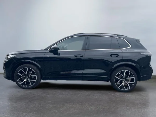 VOLKSWAGEN Tiguan (2024) — foto 21 van 25