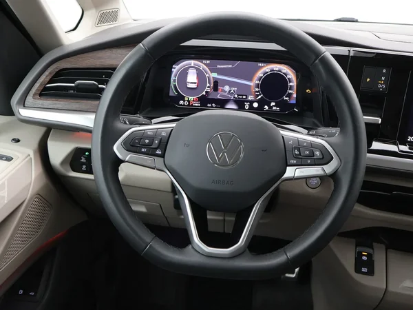 Volkswagen Multivan (2025) — foto 6 van 29