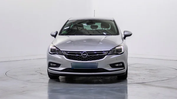 Opel Astra (2019) — foto 52 van 53