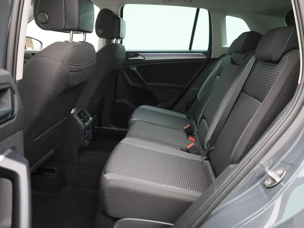 Volkswagen Tiguan (2022) — foto 3 van 36