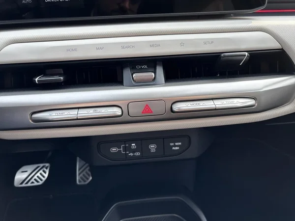 Kia EV4 (2025) — foto 9 van 30