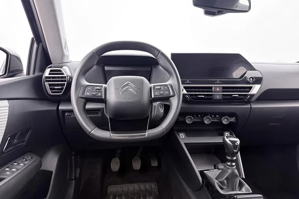 Citroen C4 (2023) — foto 11 van 32