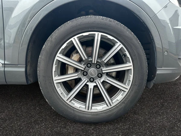 AUDI Q7 (2016) — foto 16 van 24