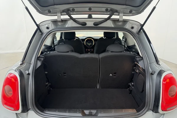 Mini Mini (F56) (2017) — foto 21 van 25