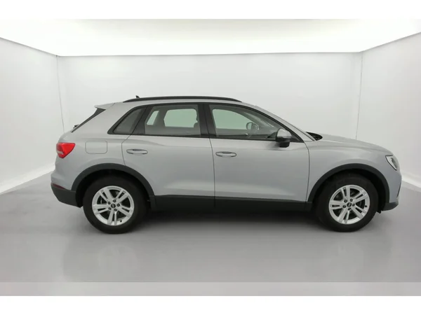 AUDI Q3 (2022) — foto 4 van 36