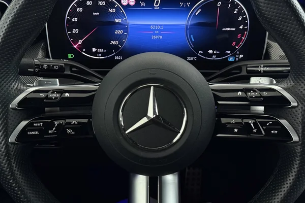 Mercedes-Benz GLC PHEV (X254) (2024) — foto 21 van 36