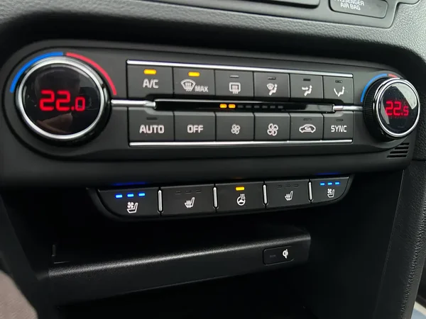 Kia Proceed (2019) — foto 10 van 27