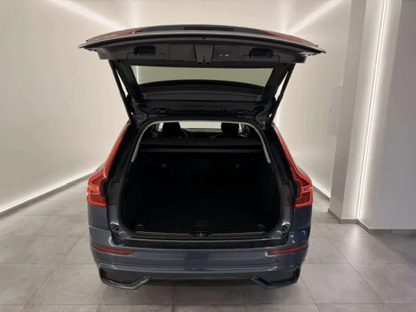 Volvo XC60 (2024) — foto 20 van 21