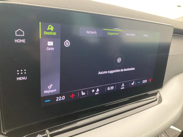 SKODA Octavia Combi (2021) — foto 18 van 36