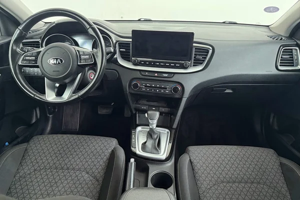 Kia Ceed SW (2020) — foto 33 van 33