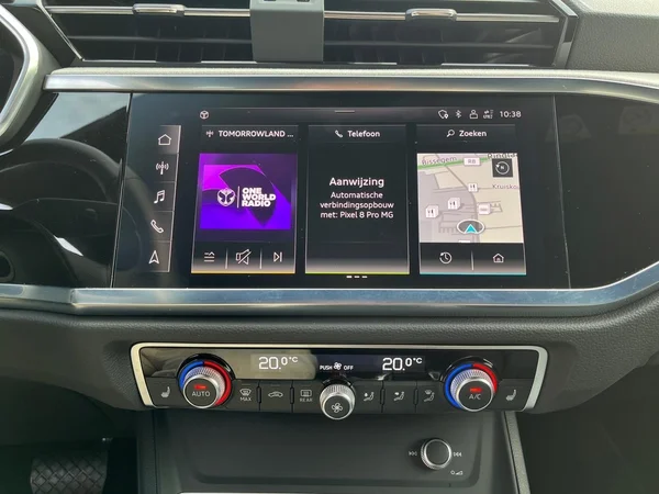 AUDI Q3 (2024) — foto 3 van 22