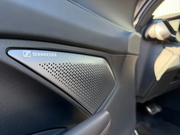 CUPRA Terramar e-Hybrid (PHEV) (2025) — foto 4 van 23