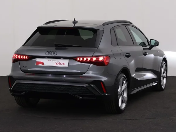 AUDI A3 Sportback (2025) — foto 2 van 4