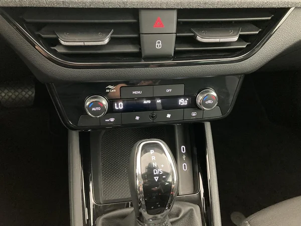 SKODA Kamiq (2025) — foto 18 van 36