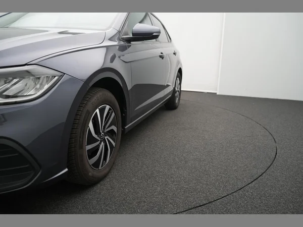VOLKSWAGEN Polo (2024) — foto 25 van 26