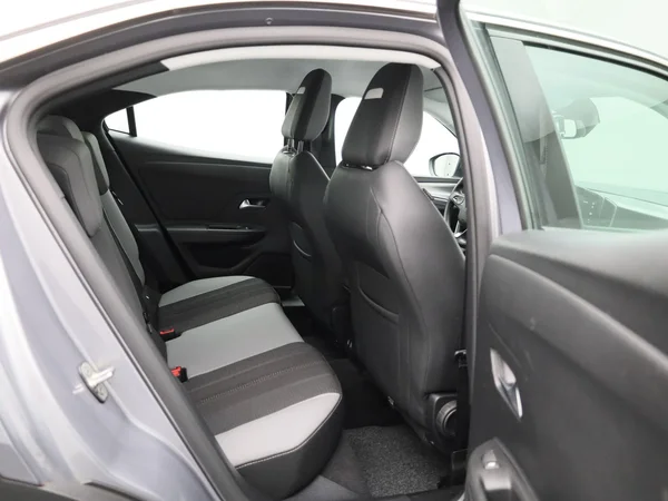 Opel Mokka (2023) — foto 27 van 36