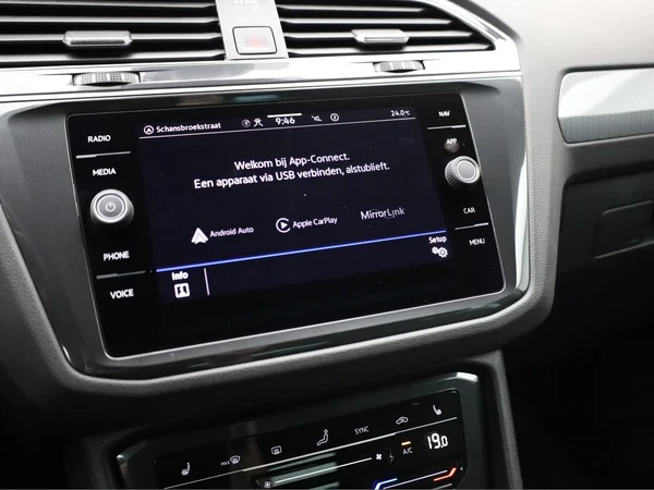 VOLKSWAGEN Tiguan (2023) — foto 11 van 20