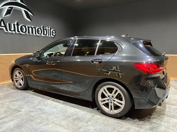 Bmw 118 (2022) — foto 16 van 27