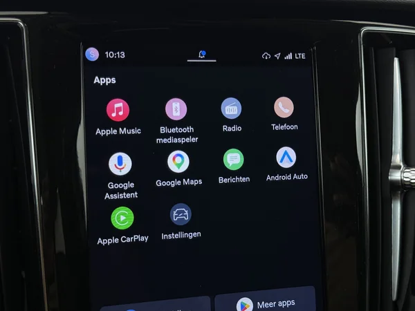 VOLVO V60 (2022) — foto 13 van 33