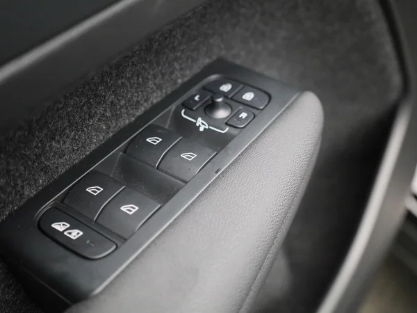 Volvo XC40 (2023) — foto 21 van 40