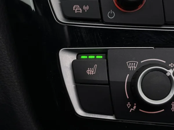 BMW 318 (2020) — foto 19 van 31