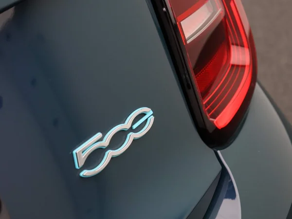 Fiat 500e (2022) — foto 22 van 36