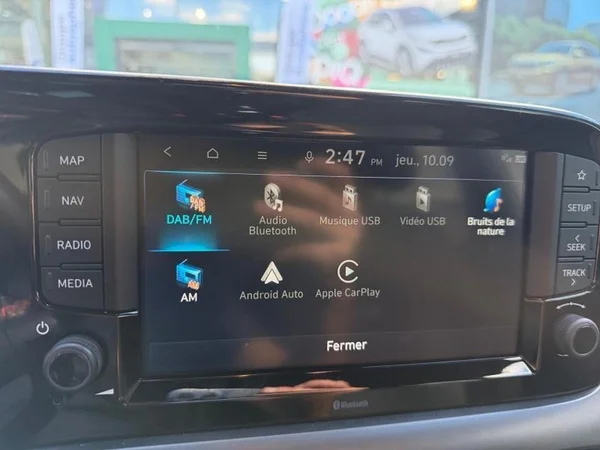HYUNDAI i10 (2022) — foto 22 van 31