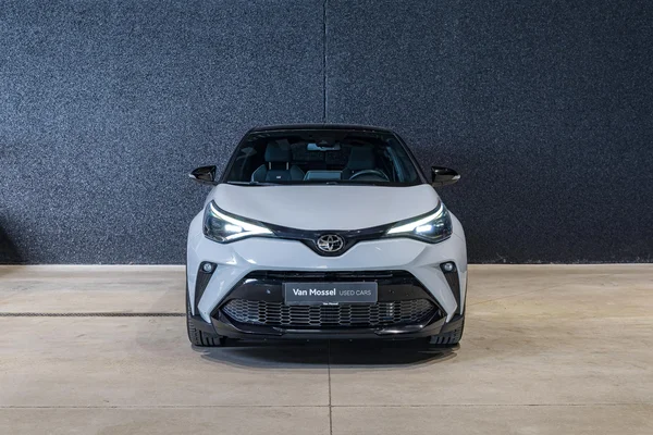 Toyota C-HR (2022) — foto 12 van 35