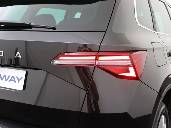 SKODA Karoq (2025) — foto 7 van 18