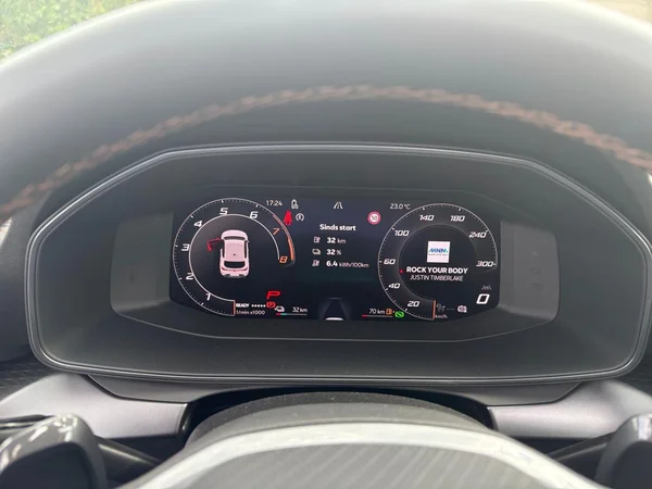 CUPRA Leon e-Hybrid (PHEV) (2025) — foto 5 van 23