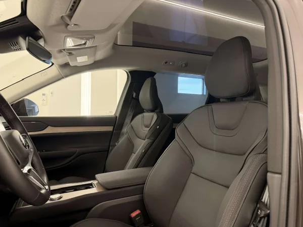 Volvo EX90 (2025) — foto 2 van 25