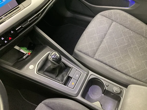 VOLKSWAGEN Golf Variant VIII (2021) — foto 21 van 36