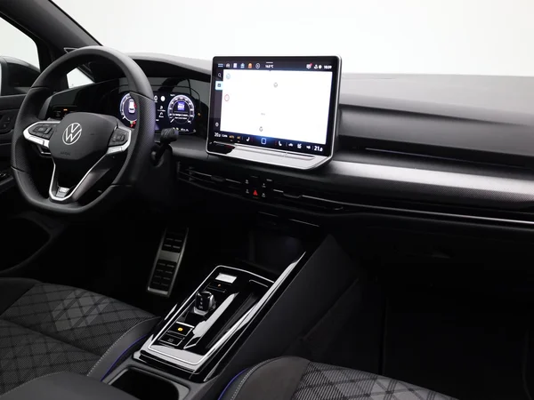 VOLKSWAGEN Golf VIII (2025) — foto 16 van 22