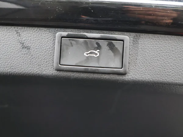 SKODA Octavia Combi (2025) — foto 10 van 28