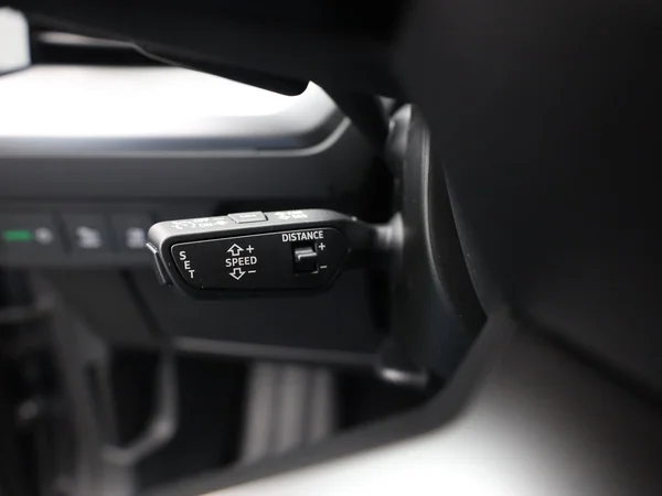 AUDI Q4 e-tron (2025) — foto 7 van 25