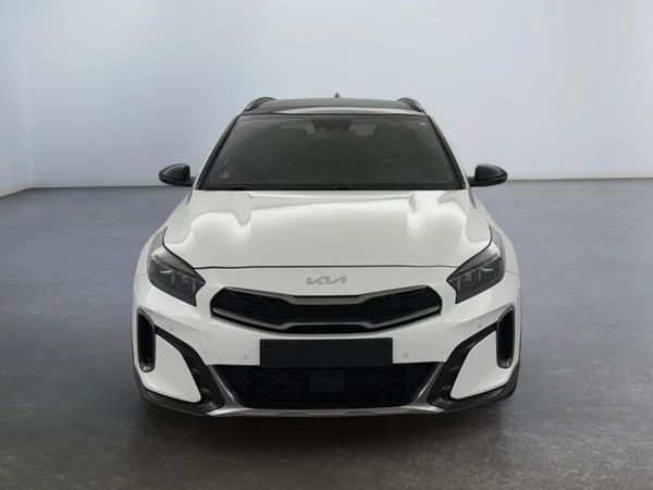 KIA XCeed (2024) — foto 23 van 35