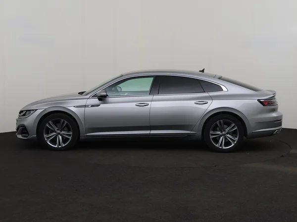 VOLKSWAGEN Arteon (2022) — foto 12 van 30
