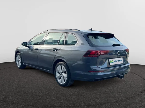 VOLKSWAGEN Golf VIII SW (2024) — foto 6 van 19