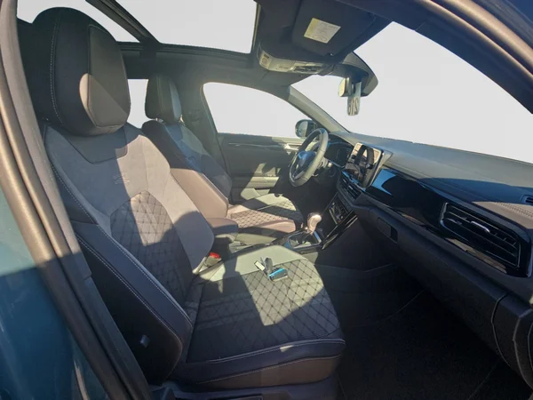 VOLKSWAGEN T-Roc (2026) — foto 8 van 24