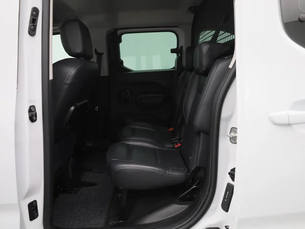 Opel Combo Life (2023) — foto 6 van 34