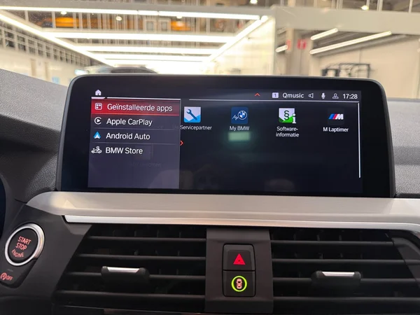 BMW X4 (2021) — foto 14 van 30