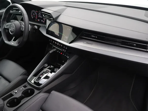 Audi A3 (2025) — foto 15 van 26