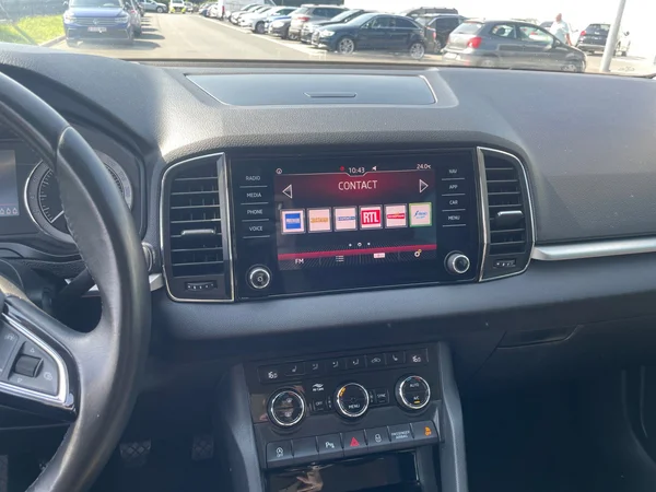 SKODA Karoq (2020) — foto 4 van 21