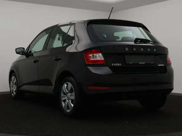 Škoda Fabia (2021) — foto 3 van 28