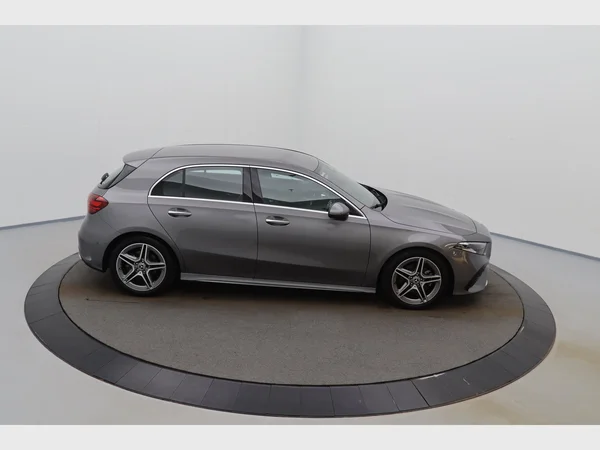 MERCEDES-BENZ A 200 (2024) — foto 23 van 25