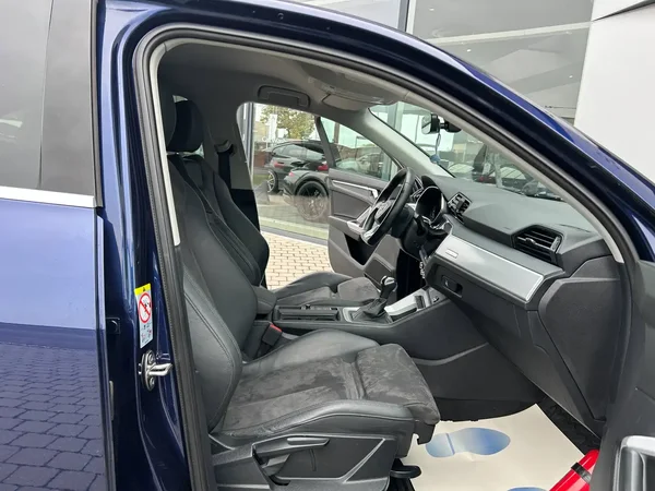 Audi Q3 (2022) — foto 14 van 28