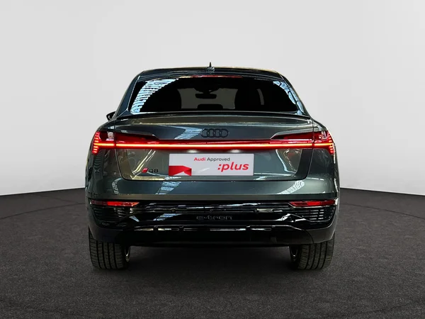 AUDI Q8 e-tron Sportback (2025) — foto 15 van 20