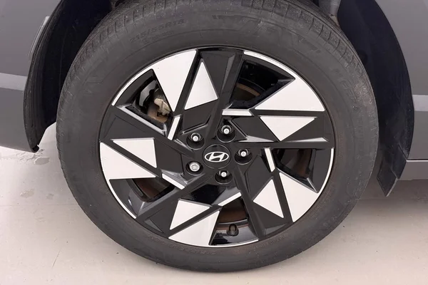 Hyundai Kona HEV (2025) — foto 28 van 35